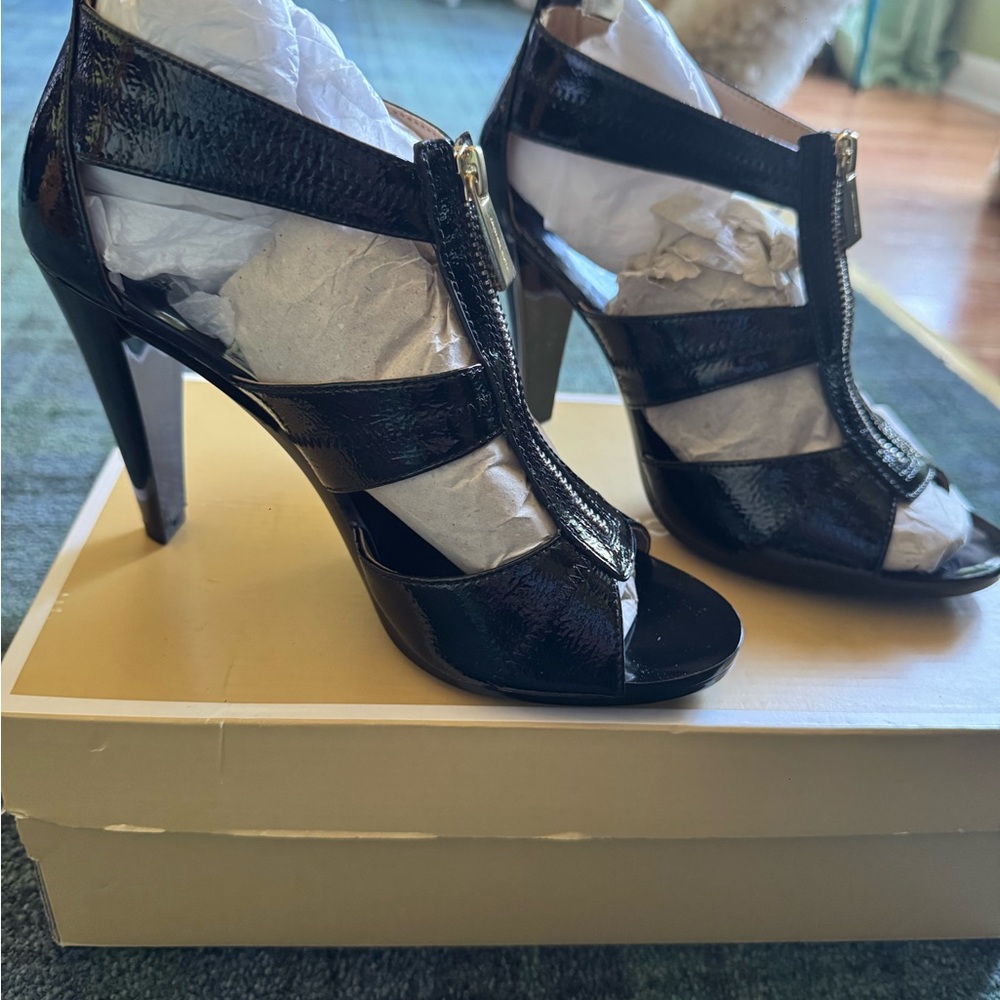 MICHAEL Michael Kors Black Stiletto Heels